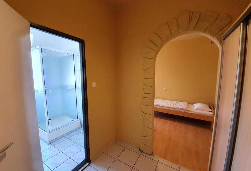 اتاق اکونومی, Dom Turysty Pttk W Bielsku   Białej