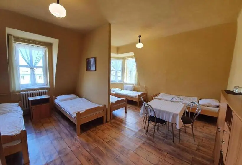 Perhehuone, Dom Turysty Pttk W Bielsku   Białej