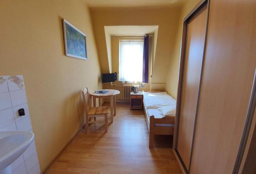 اتاق اکونومی یک تخته, Dom Turysty Pttk W Bielsku   Białej