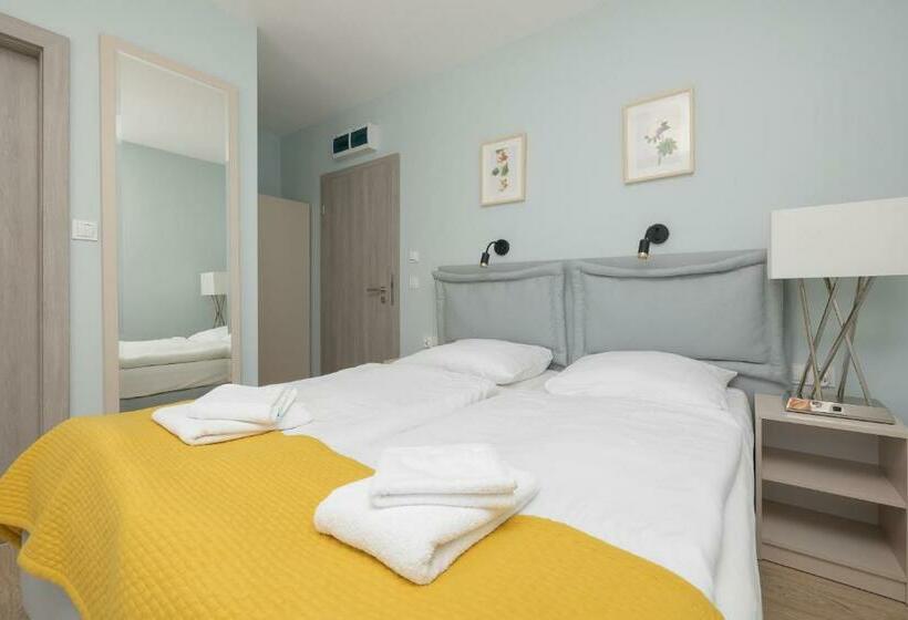 기본룸, Gryf Ośrodek Pobierowo