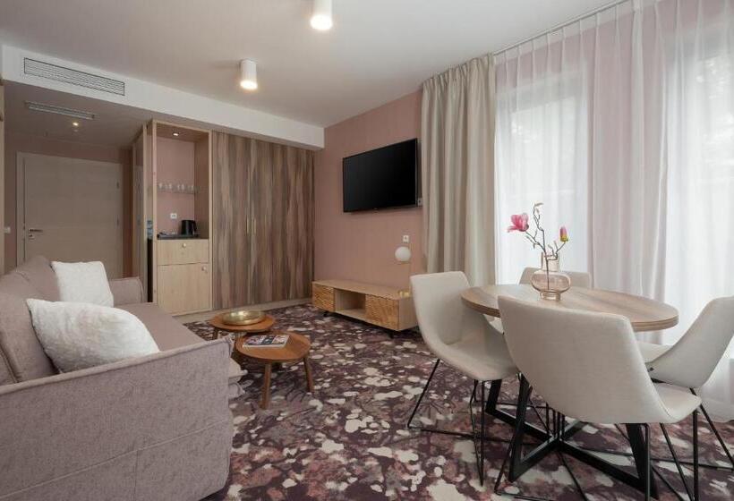 디럭스 트리플 룸, Gryf Ośrodek Pobierowo