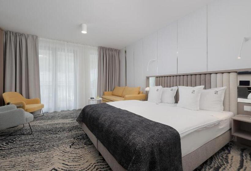 수피리어 트리플 룸, Gryf Ośrodek Pobierowo