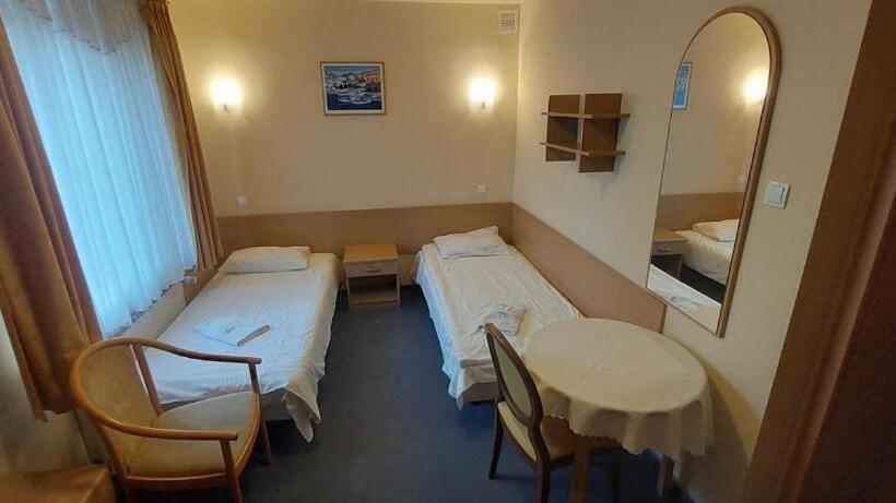 اتاق اکونومی, Lila Medical Spa