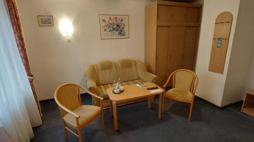 Family Suite, Lila Medical Spa