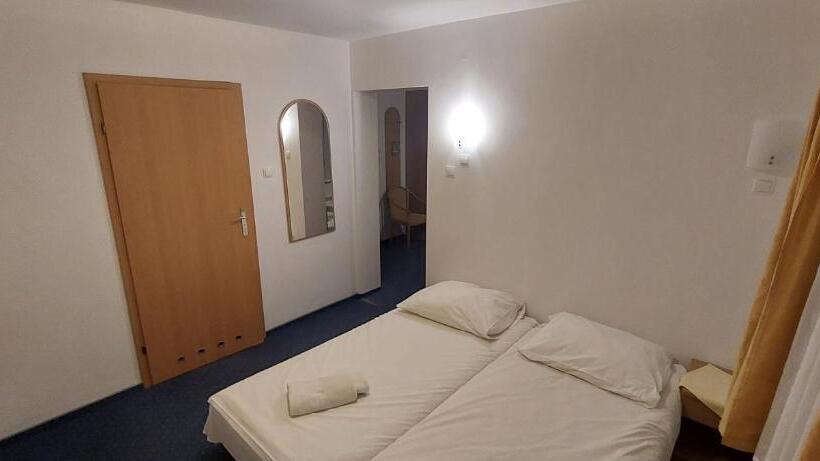 Family Suite, Lila Medical Spa