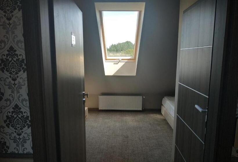 基本间, Zajazd Bieszczadzka Ostoja