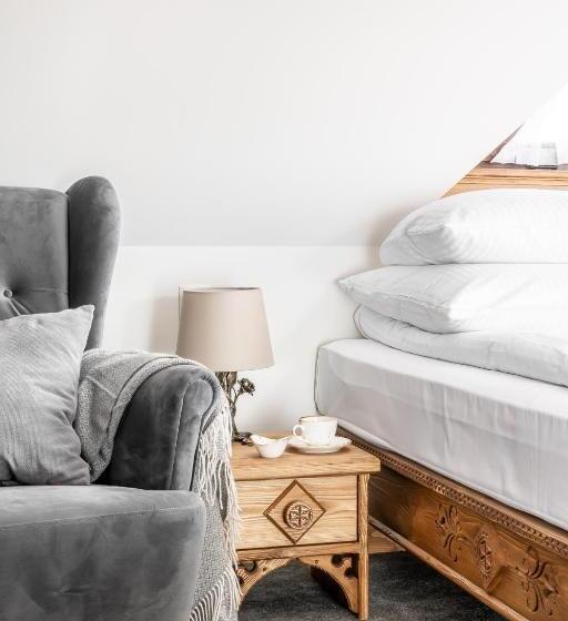 استودیوی استاندارد, Aparthotel Białczański