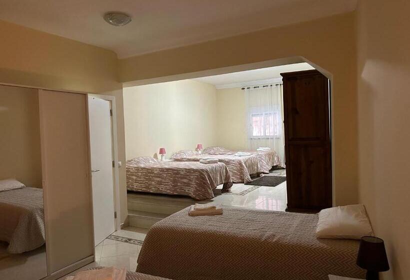 ファミリールーム, Alojamento Santa Catarina