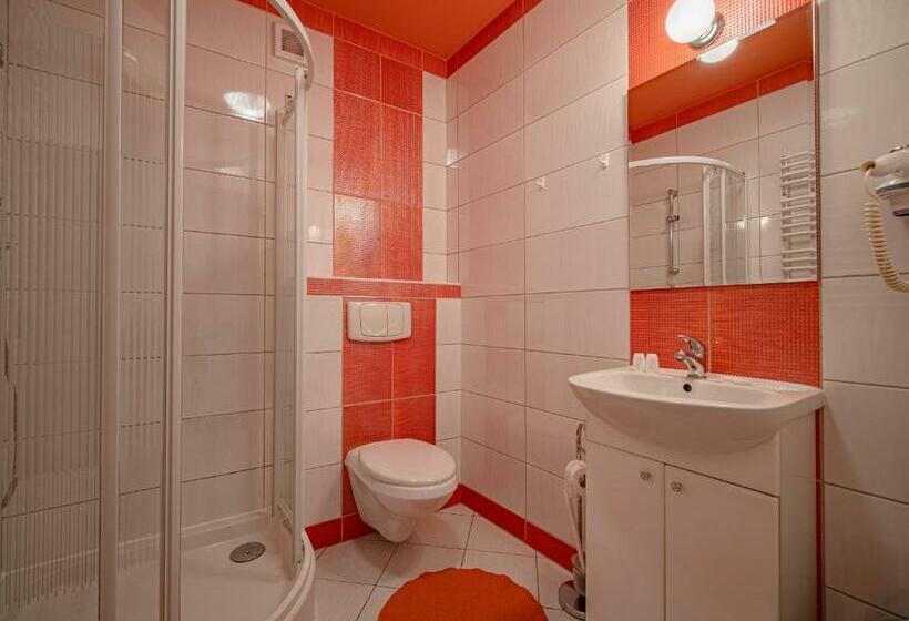 חדר סטנדרט, Willa Szarotka