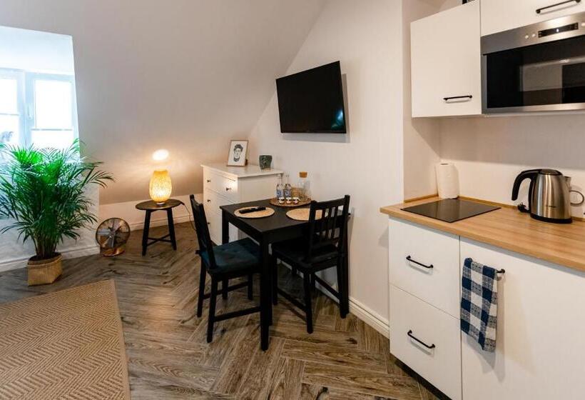 آپارتمان 1 خوابه, Boho House