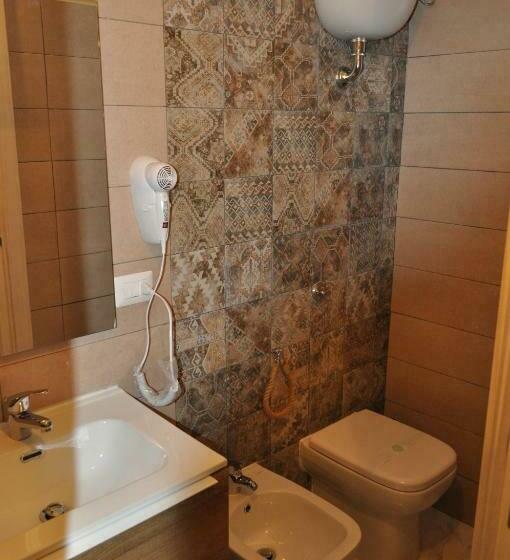 Трехместный Номер Стандарт с Балконом, Terrae Tiferni