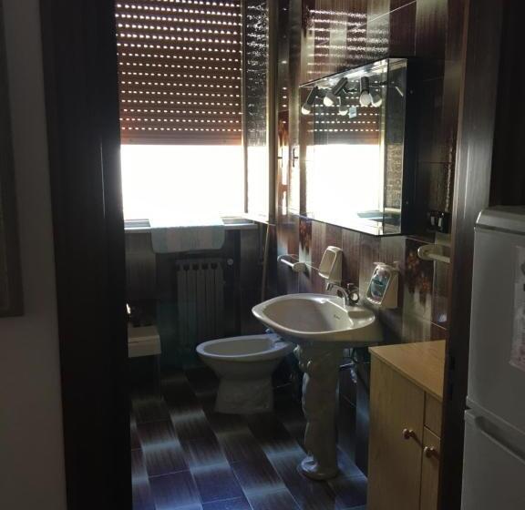 3ベッドルームハウス, Affittacamere Al Piano Terra