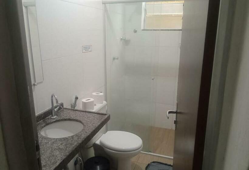 جناح عائلي, Pousada Do Dinho