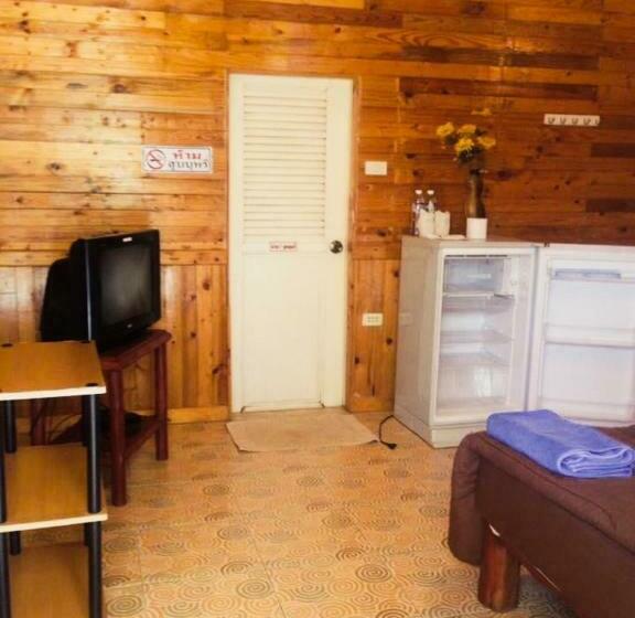 Standard Room, นุชจนาถรีสอร์ท วังน้ำเขียว