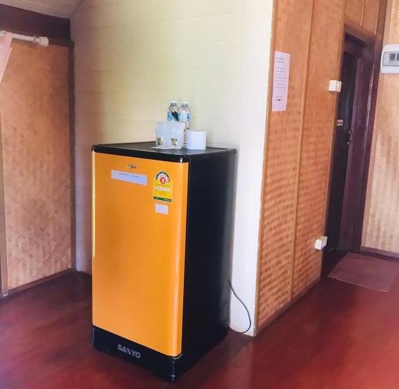 Deluxe Room, นุชจนาถรีสอร์ท วังน้ำเขียว