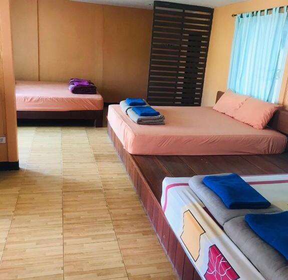 Family Room, นุชจนาถรีสอร์ท วังน้ำเขียว