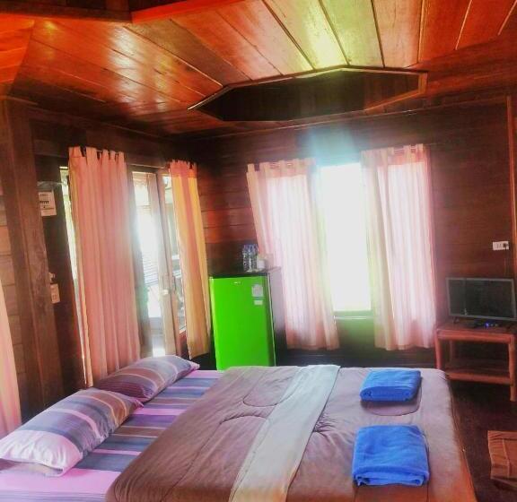 Standard Room, นุชจนาถรีสอร์ท วังน้ำเขียว