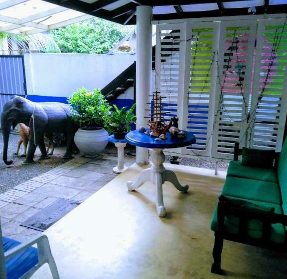 Standard Room Garden View, R Home Stay