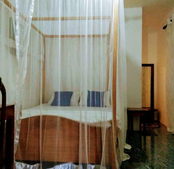 Standard Room Garden View, R Home Stay