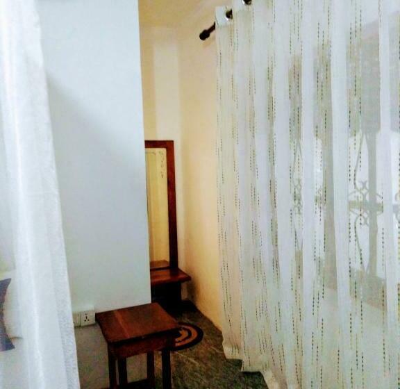 Standard Room Garden View, R Home Stay