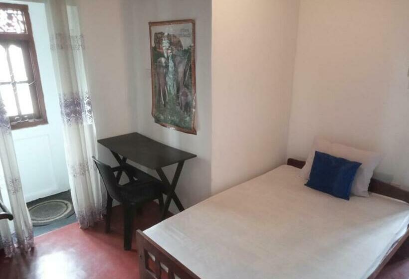 Family Room, R Home Stay