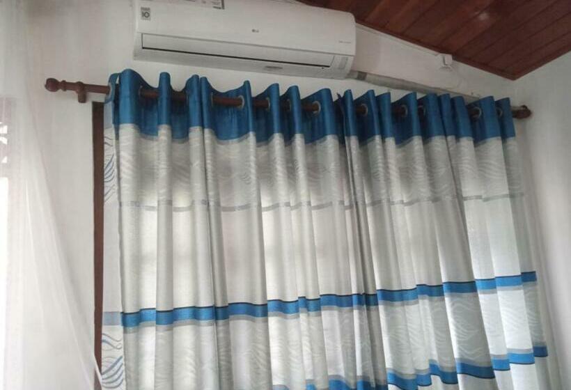 Family Room, R Home Stay