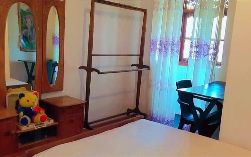 Family Room, R Home Stay