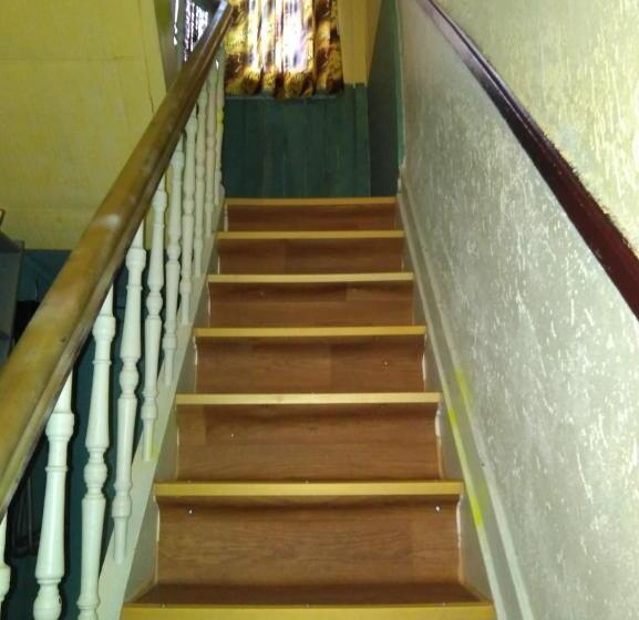 חדר סטנדרט לשלושה, Room In Guest Room   Lockable Room Center