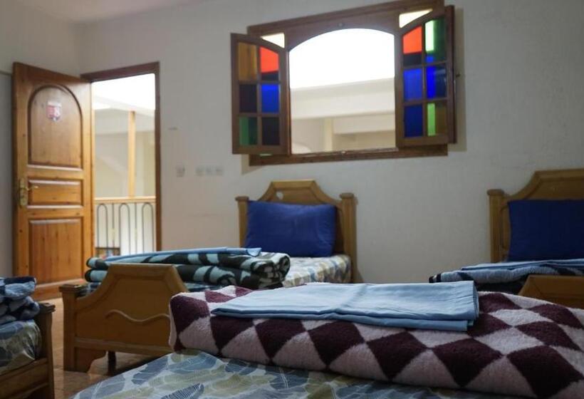 تختخواب در اتاق مشترک, Auberges Des Jeunes Casablanca