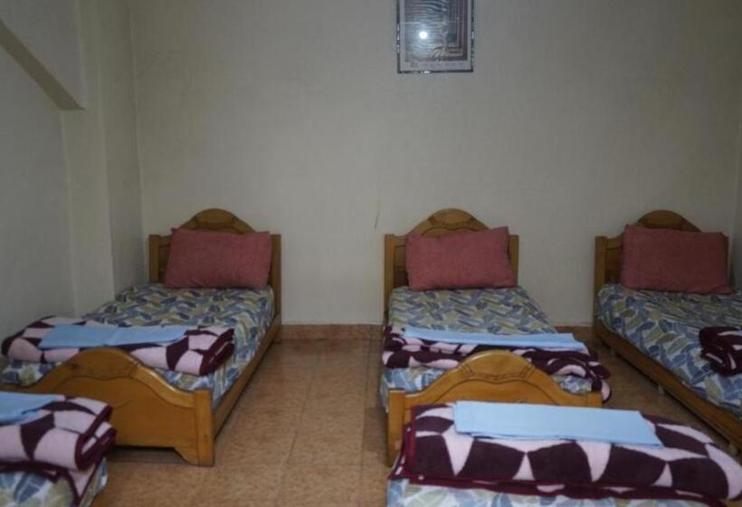 تختخواب در اتاق مشترک, Auberges Des Jeunes Casablanca