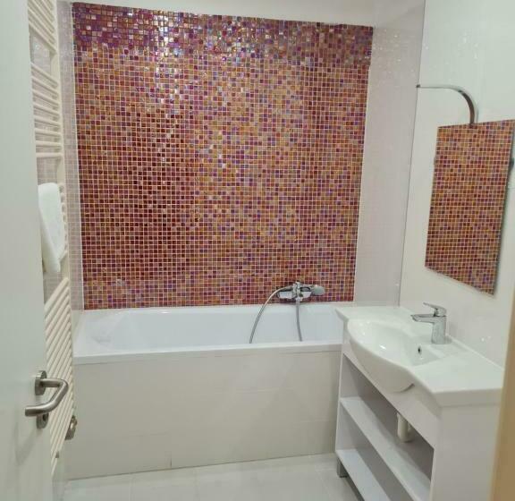 Трехместный Номер Стандарт Вид на Бассейн, Colors Holiday