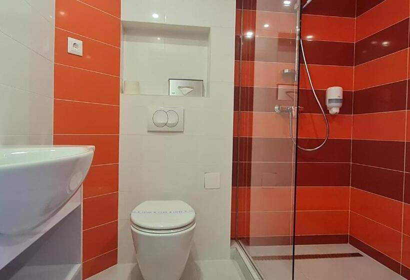 Четырехместный Номер Стандарт Вид на Сад, Colors Holiday