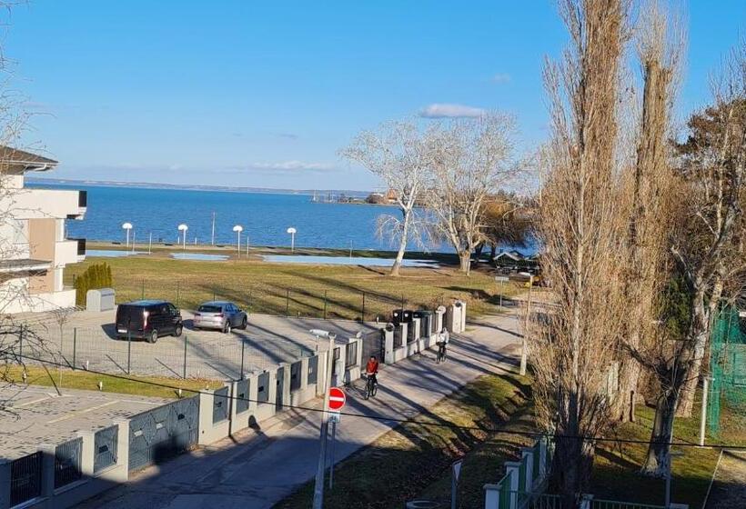 Семейный Номер Вид на Сад, Colors Holiday