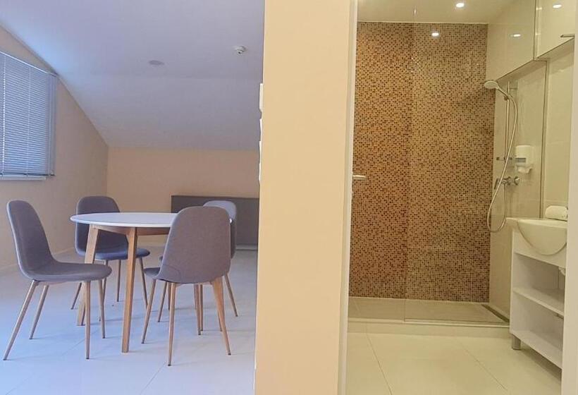 패밀리 룸 가든 전망, Colors Holiday