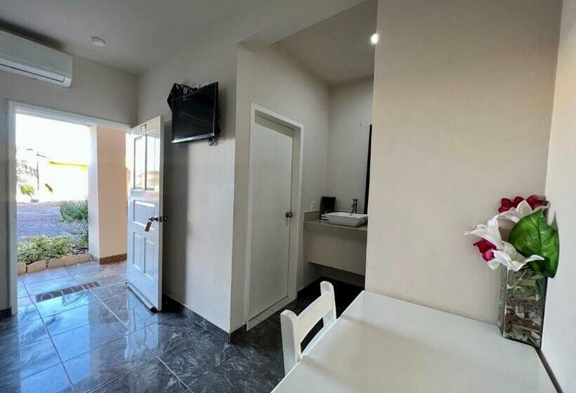 Номер Deluxe, Dayve