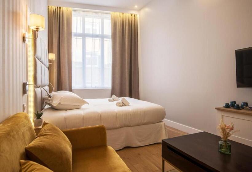 استودیوی لوکس, Les Suites Faidherbe