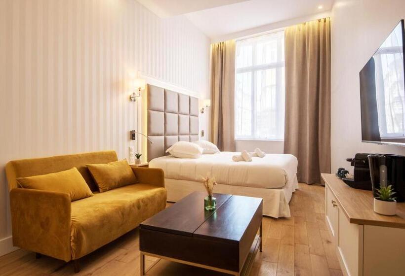 استودیوی لوکس, Les Suites Faidherbe