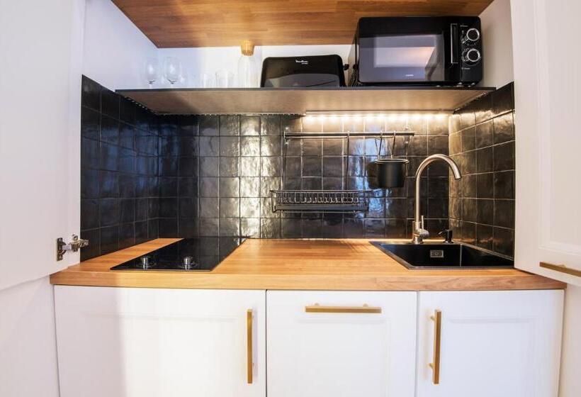 Deluxe Suite King Bed, Les Suites Faidherbe