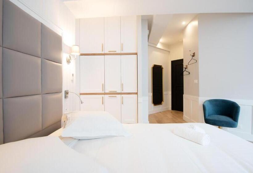 Deluxe Suite King Bed, Les Suites Faidherbe