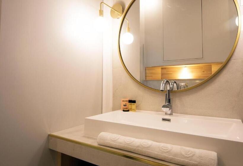 اتاق لوکس با تخت بزرگ, Les Suites Faidherbe