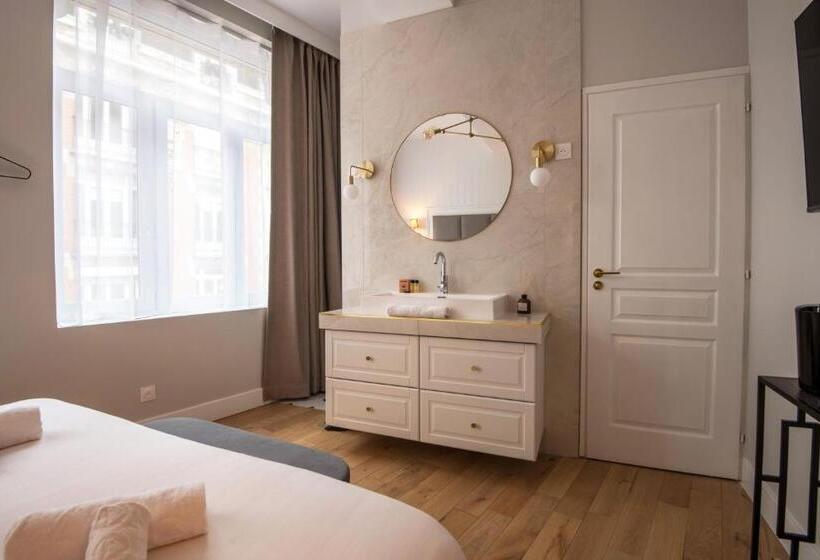 اتاق استاندارد با تخت بزرگ, Les Suites Faidherbe