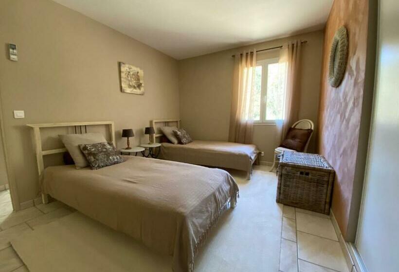 Семейное Студио, L Eveil En Provence