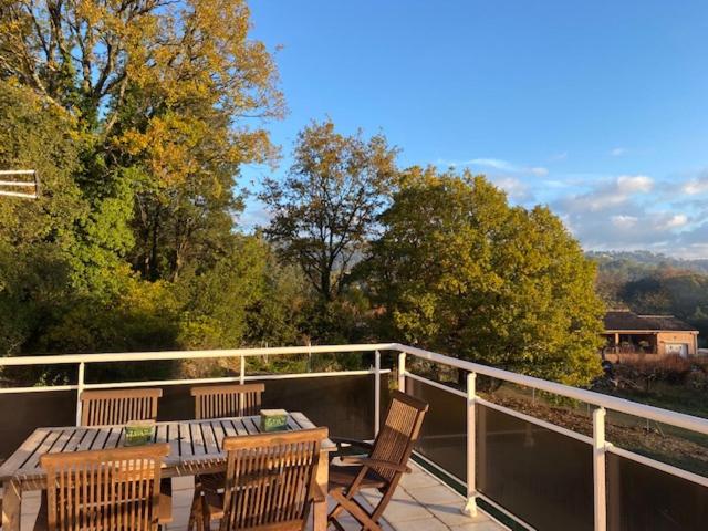 ファミリーステューディオ, L Eveil En Provence