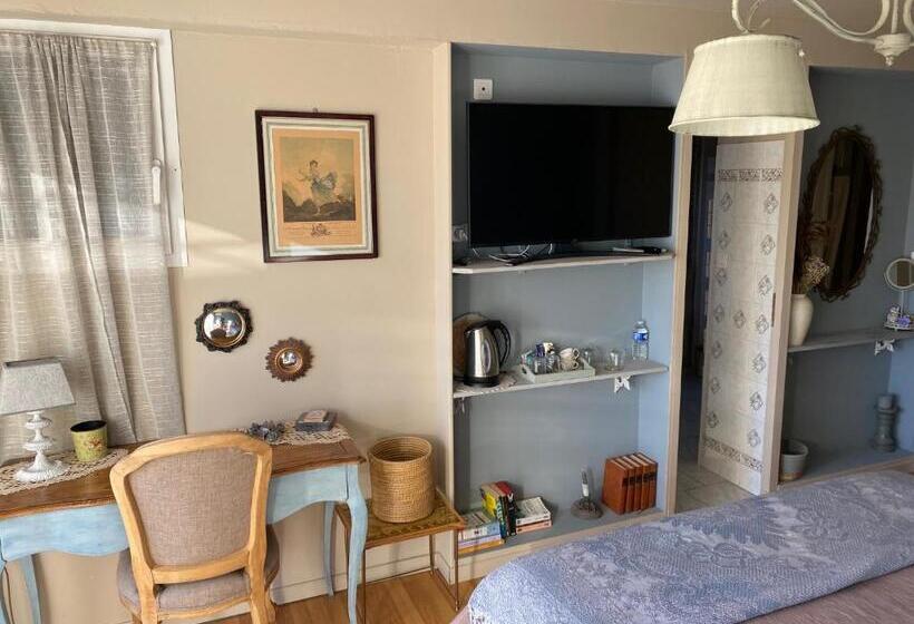 プールビュースタンダードルーム, L Eveil En Provence