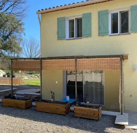Standard-huone Puutarhanäkymä, L Eveil En Provence