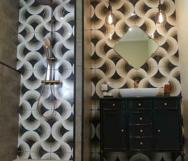 غرفة قياسية مزوَّدة بتراس, Le Prédaïou