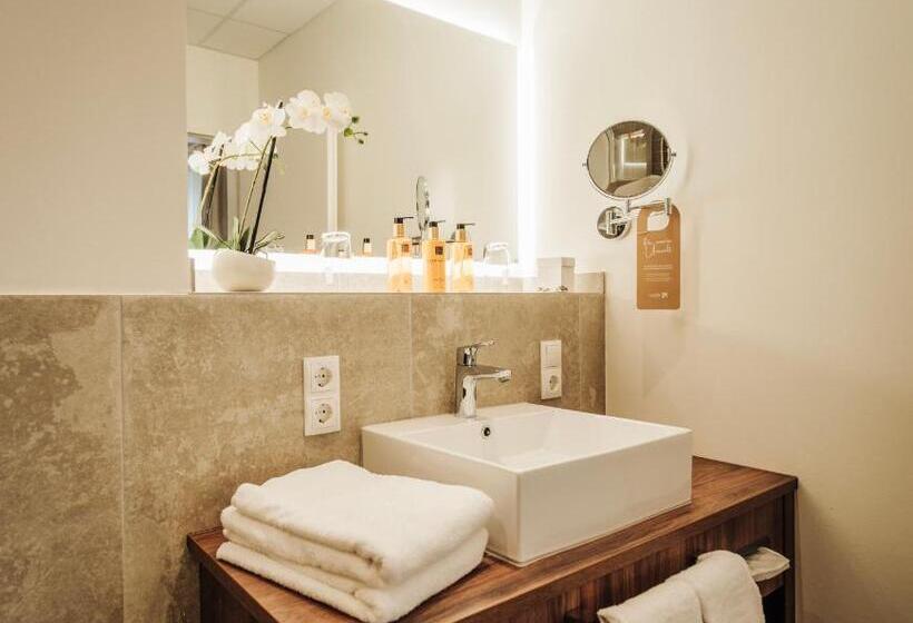 جناح جونيور مطل على الحديقة, Meerzeiten Inklusive Externer Schwimmbad  & Saunanutzung