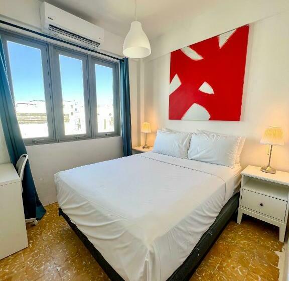 اتاق استاندارد, Urbana