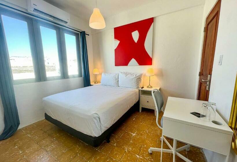 اتاق استاندارد, Urbana