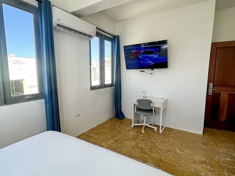 اتاق لوکس, Urbana